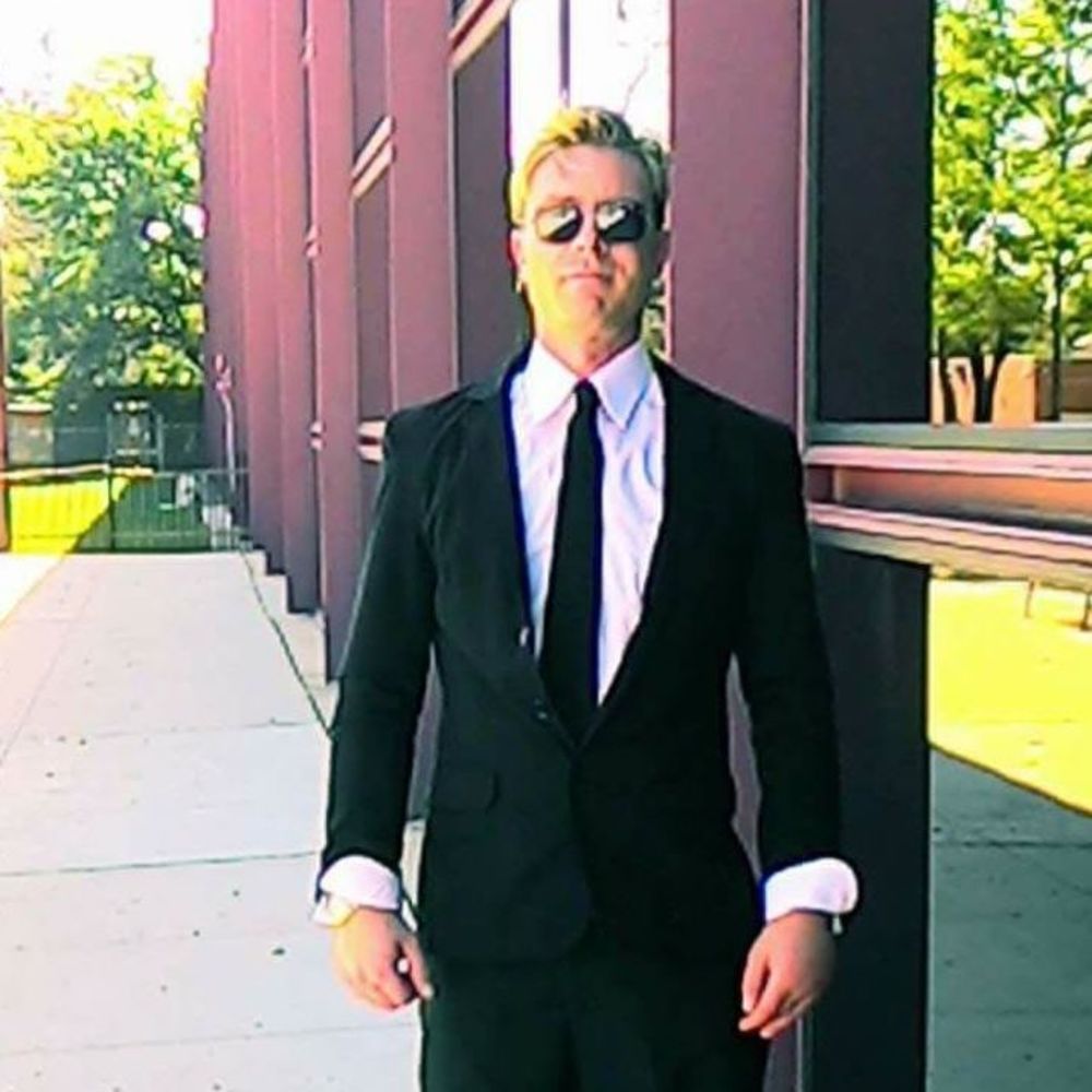 Meet your Posher, Garett